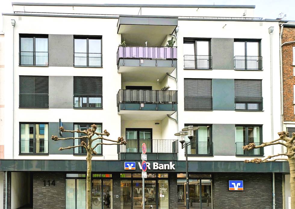 Neubau eines Wohn- und Geschäftshauses Hauptstr. 114, Langenfeld 